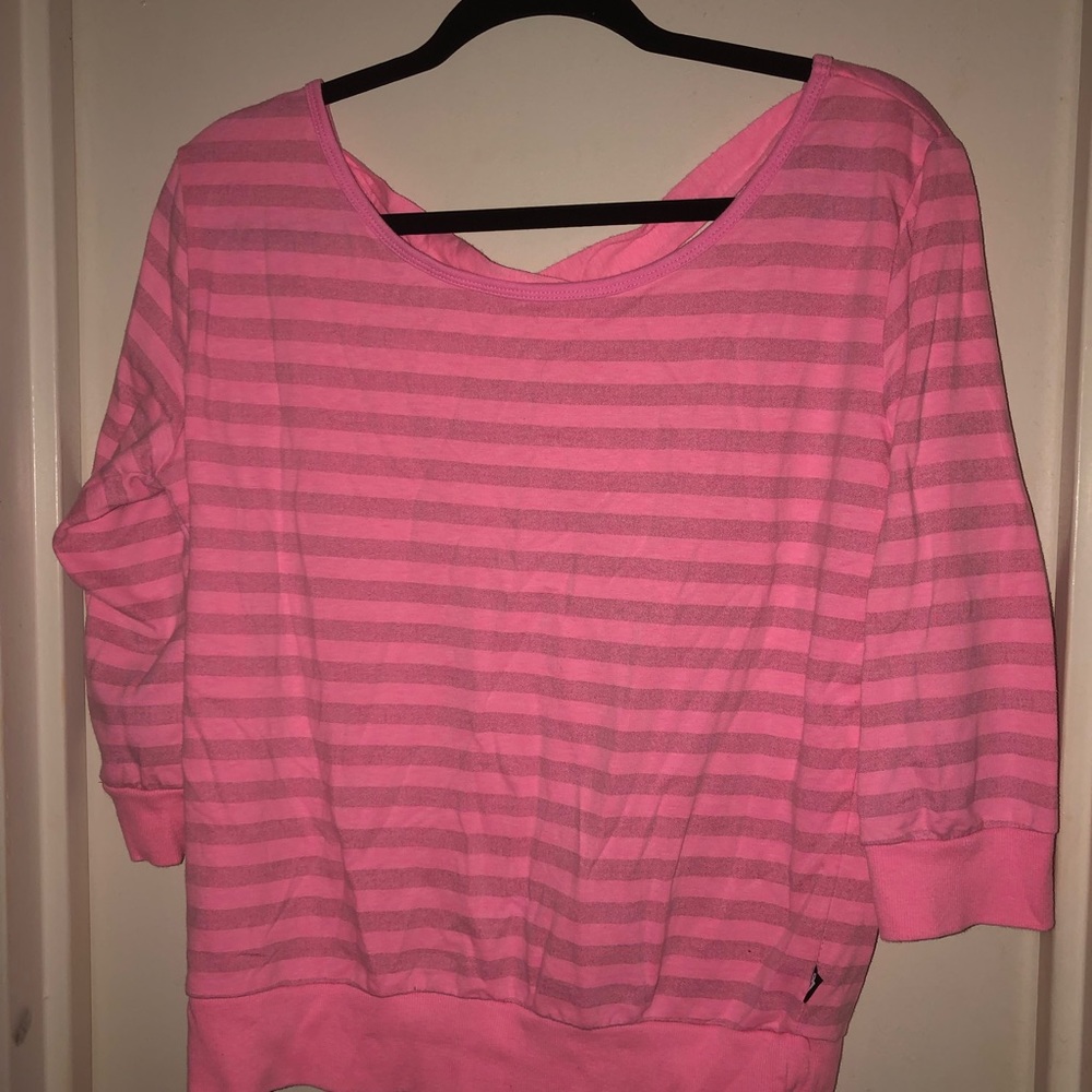 XL pink sweatshirt